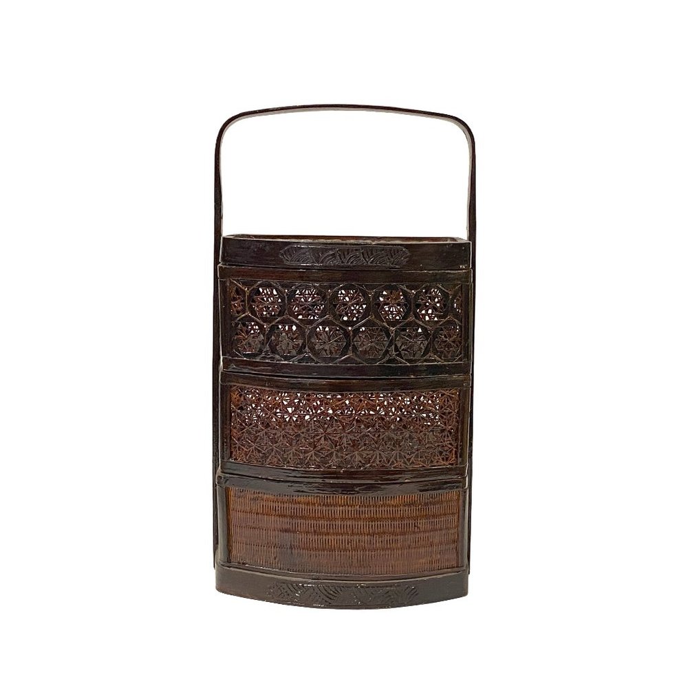 Oriental Handmade Delicate Reddish Brown Rattan Basket with Handle ws2221